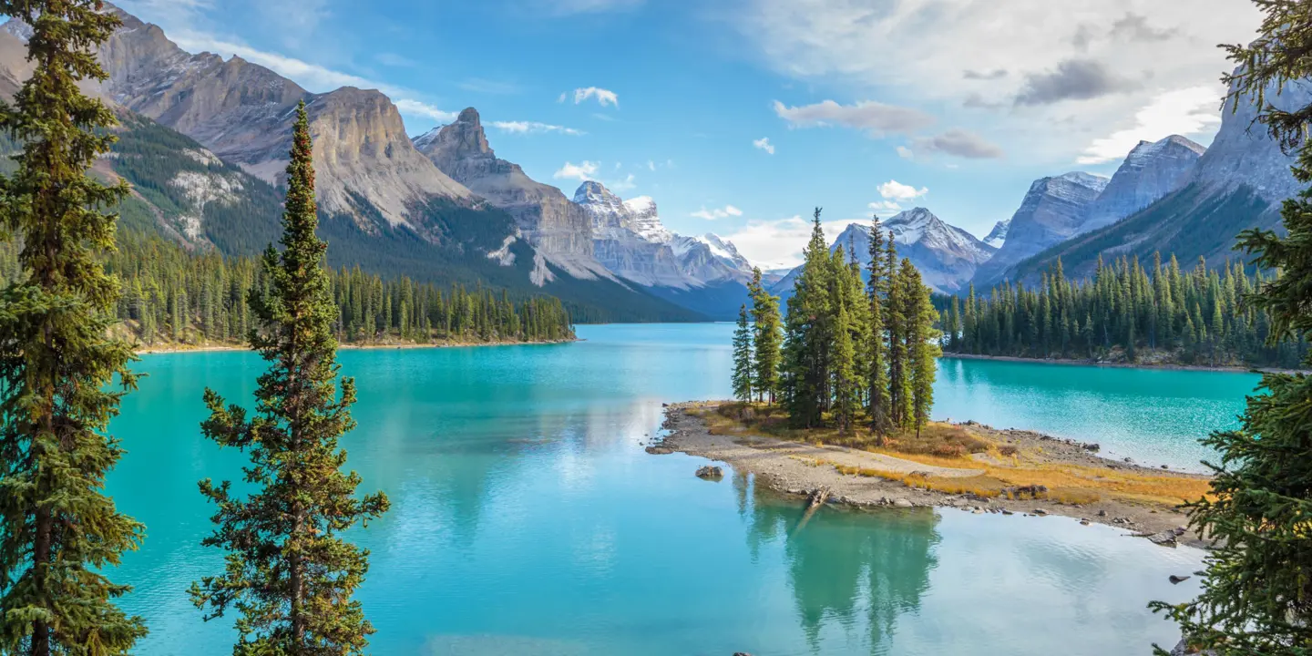 Sh 423137002 Spirit Island Maligne Lake Jasper National Park Alberta Canada