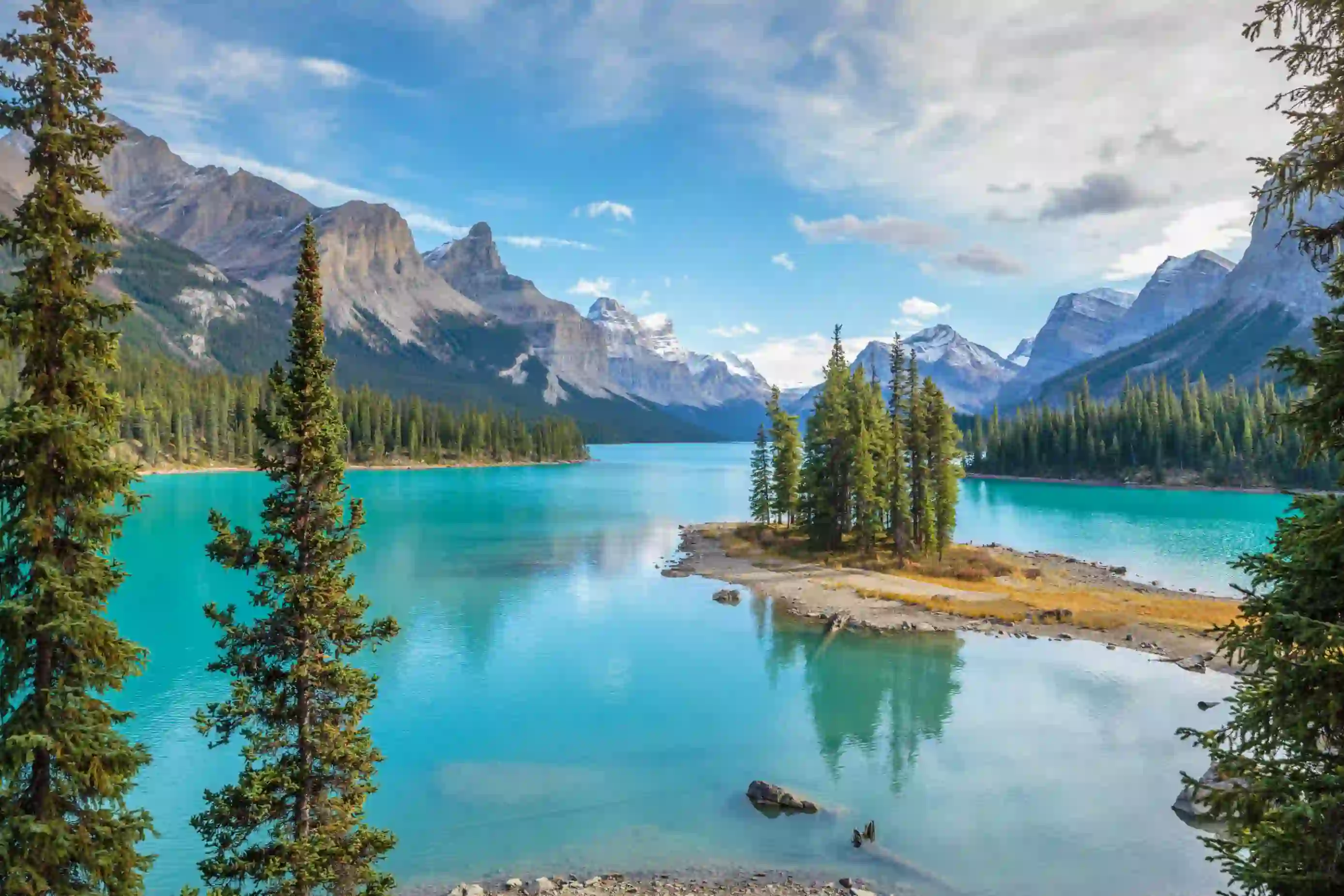 Sh 423137002 Spirit Island Maligne Lake Jasper National Park Alberta Canada