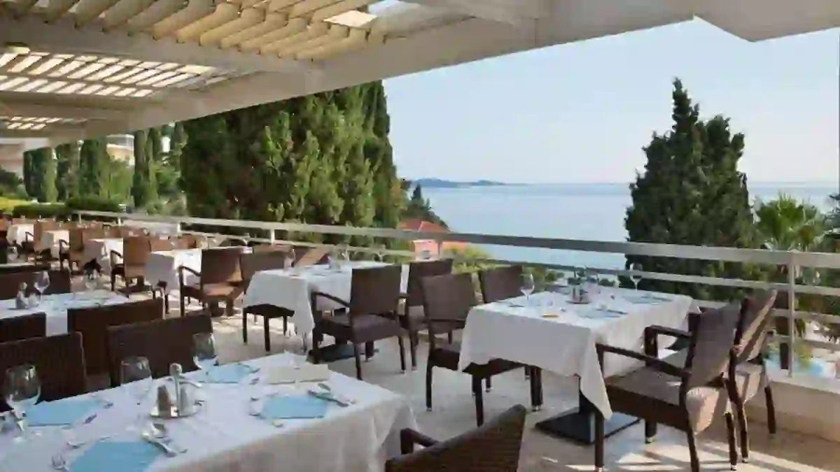Hotel Astarea, Mlini