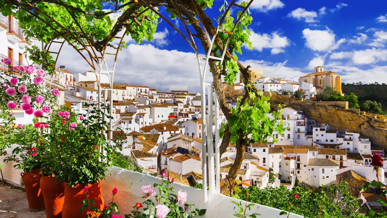 Sh 704159500 Setenil De Las Bodegas Village Andalusia, Spain