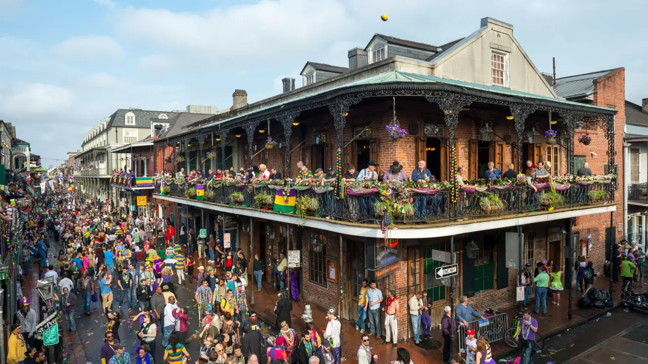  New Orleans, Louisiana, Crowded Street