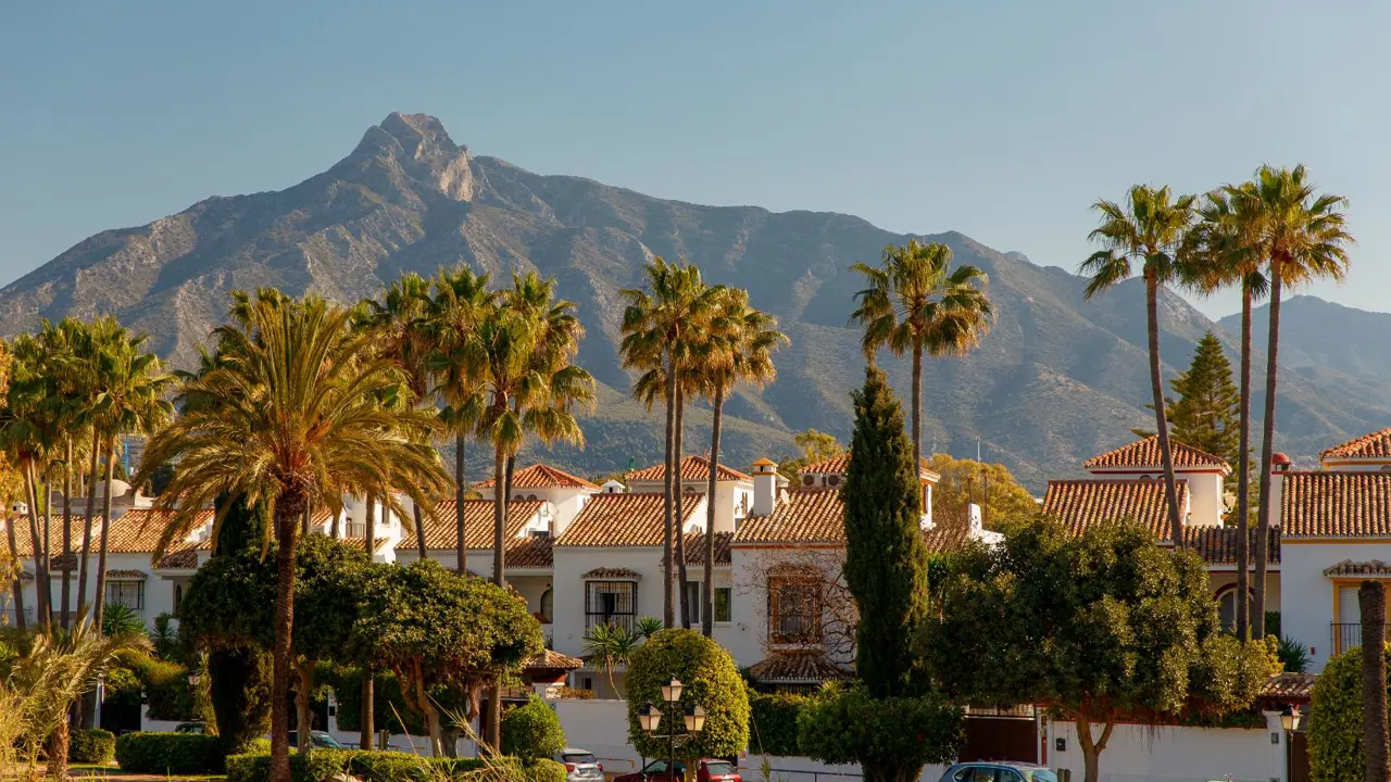 View of homes and mountain, Marbella, Andalucía