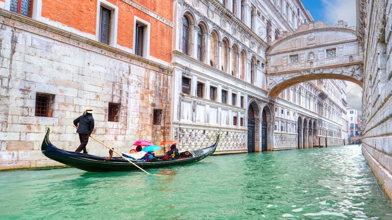 Bridge of Sighs, Venice