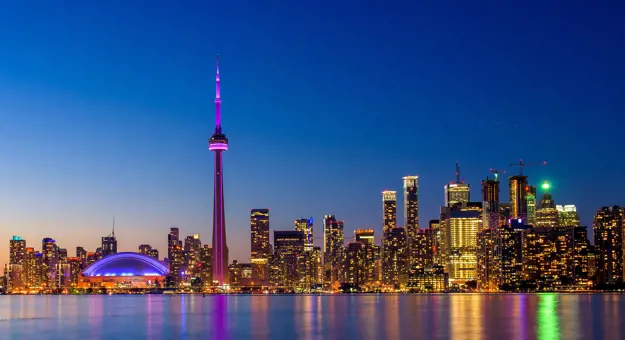 Toronto skyline at night 