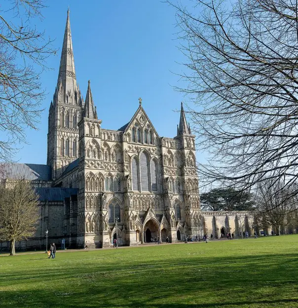 1920 Adobestock 253515970 Salisbury Cathedral, Wiltshire