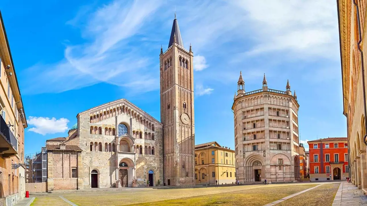 Piazza Duomo, Parma