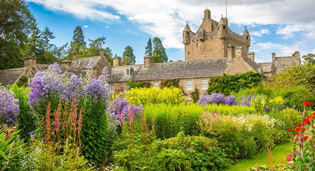 Nmh_Cawdor Castle, Scottish Highlands, Scotland