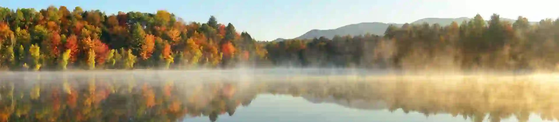 Sh 393409429 Autumn Lake, Stowe, Vermont, New England, USA