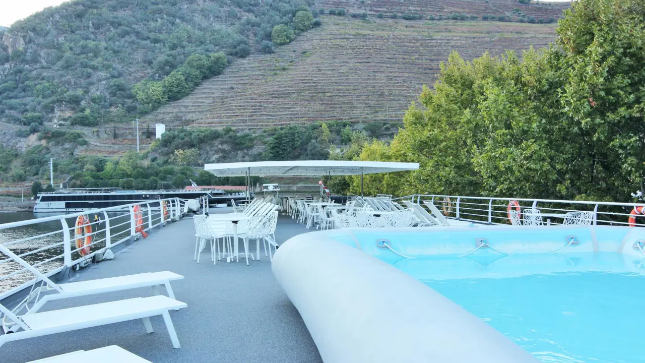 MS Vasco de Gama sun deck