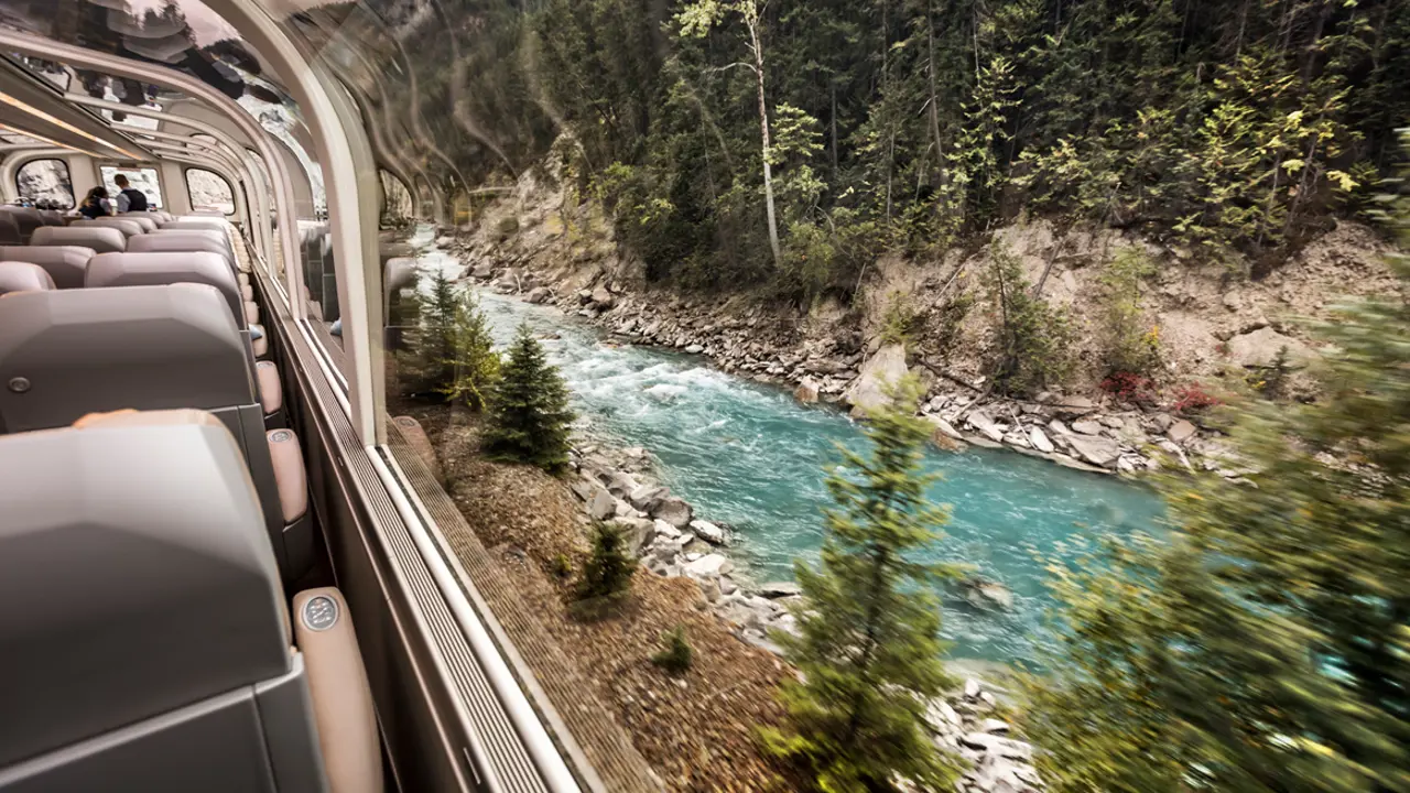 Rocky Mountaineer, Canadian Rockies