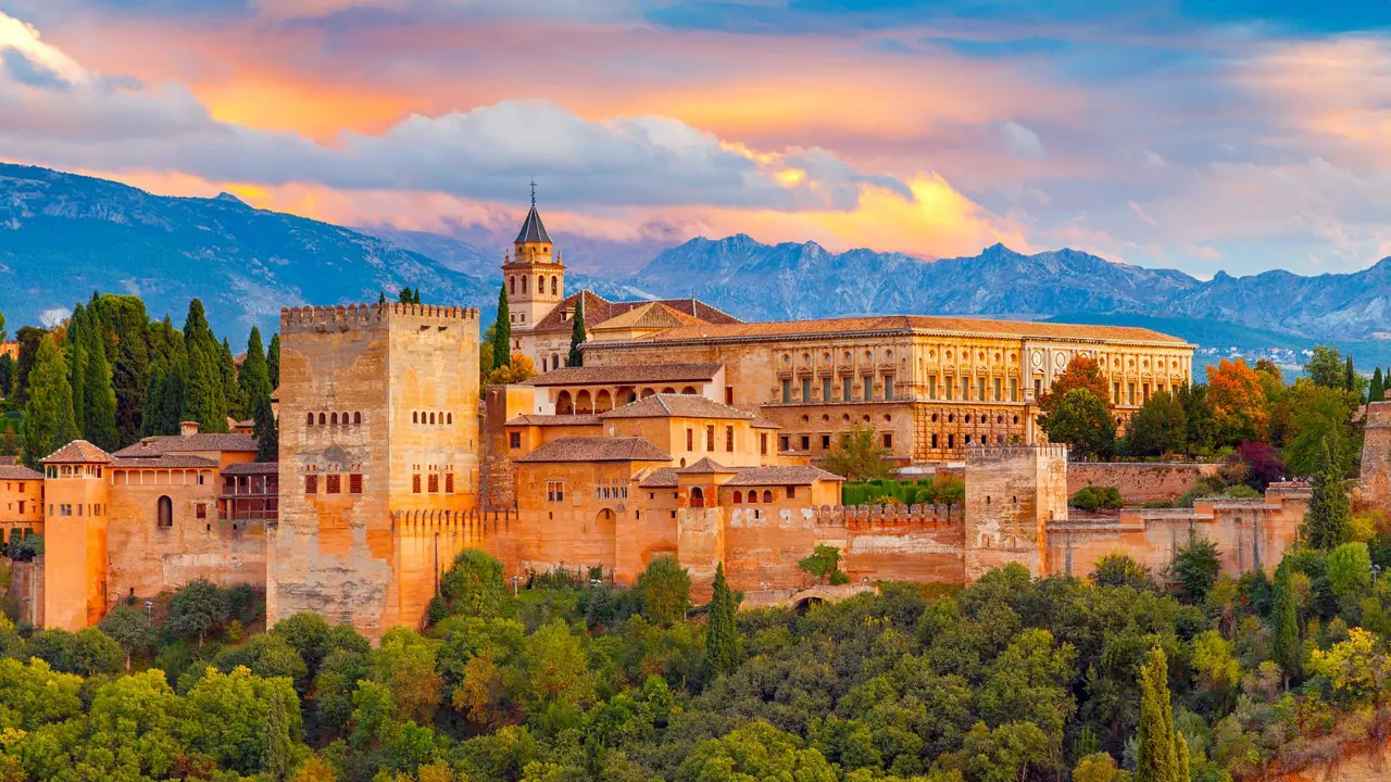  Alhambra Palace, Granada