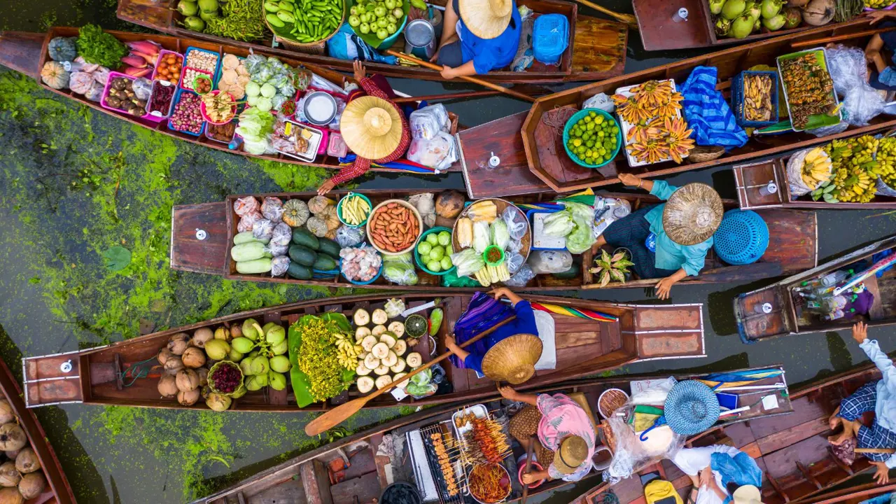  Damnoen Saduak floating market, Bangkok