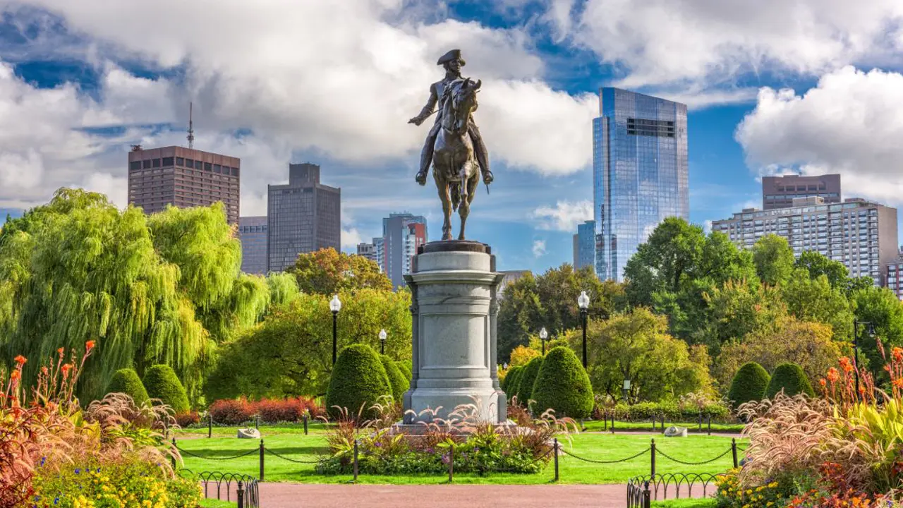 Sh 758671198 George Washington Monument In Boston, Massachusetts