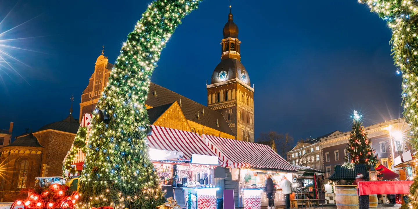 Riga Christmas Market with church in the background