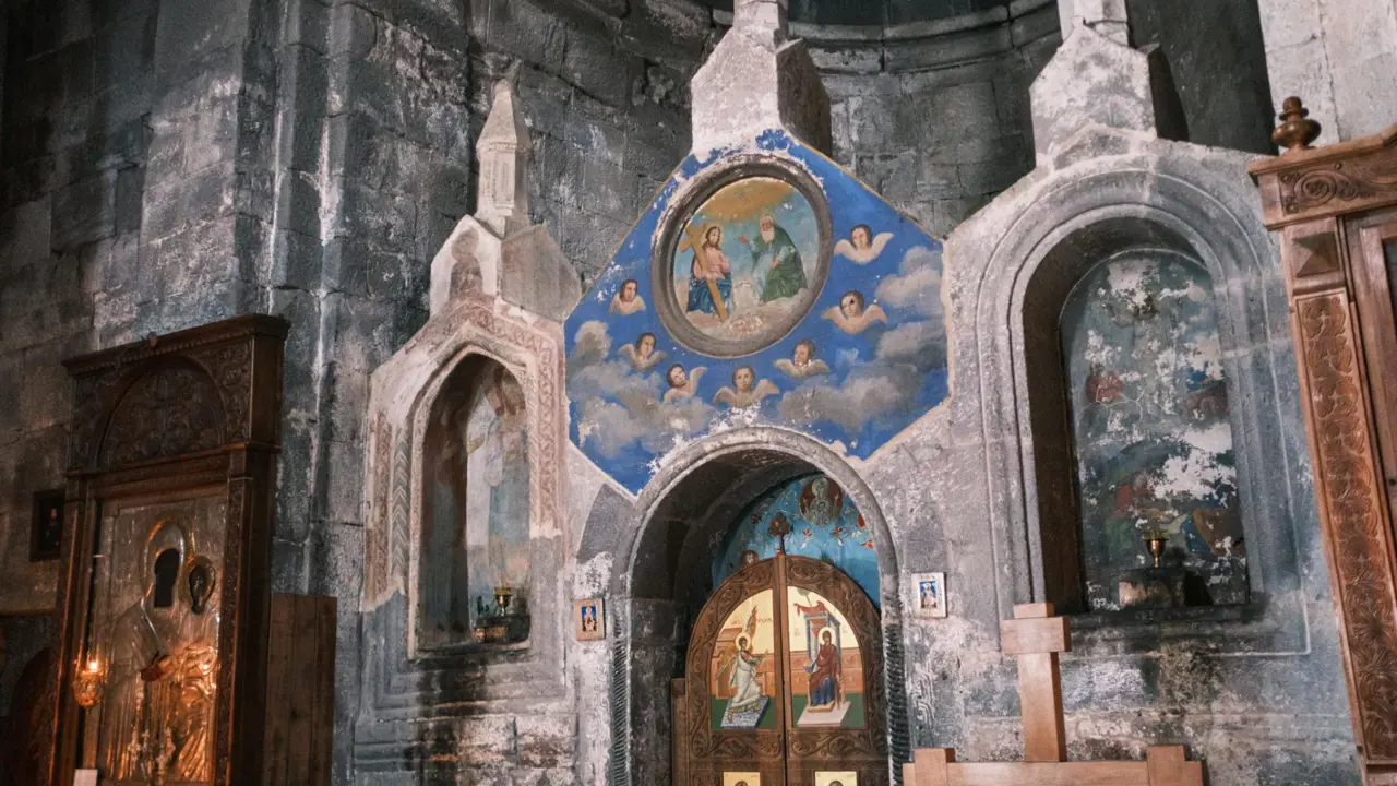Gergeti Trinity Church, Stepantsminda