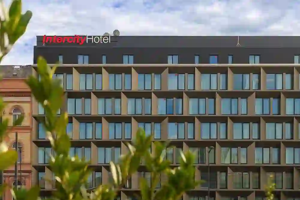 Intercityhotel, Budapest, exterior