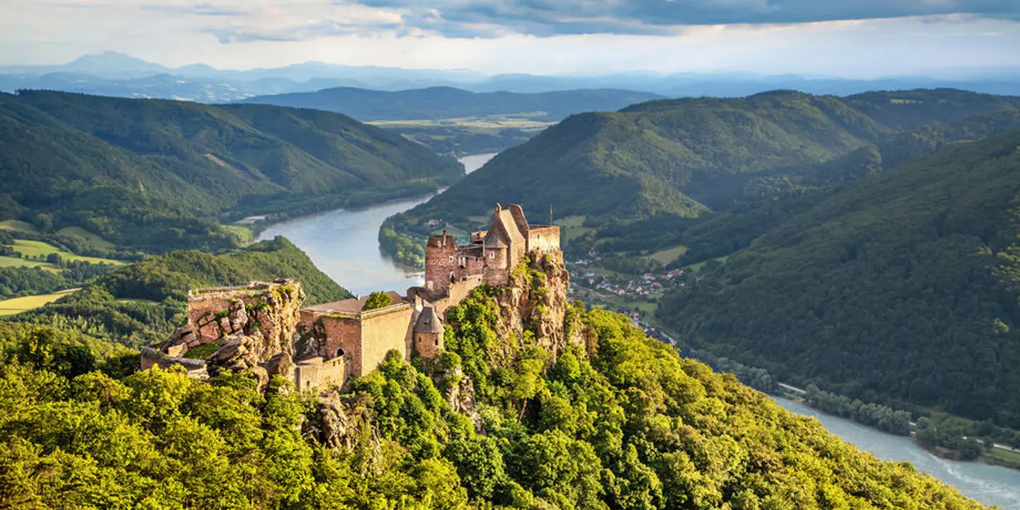 G1 920X528 Sh 144233116 Wachau Valley