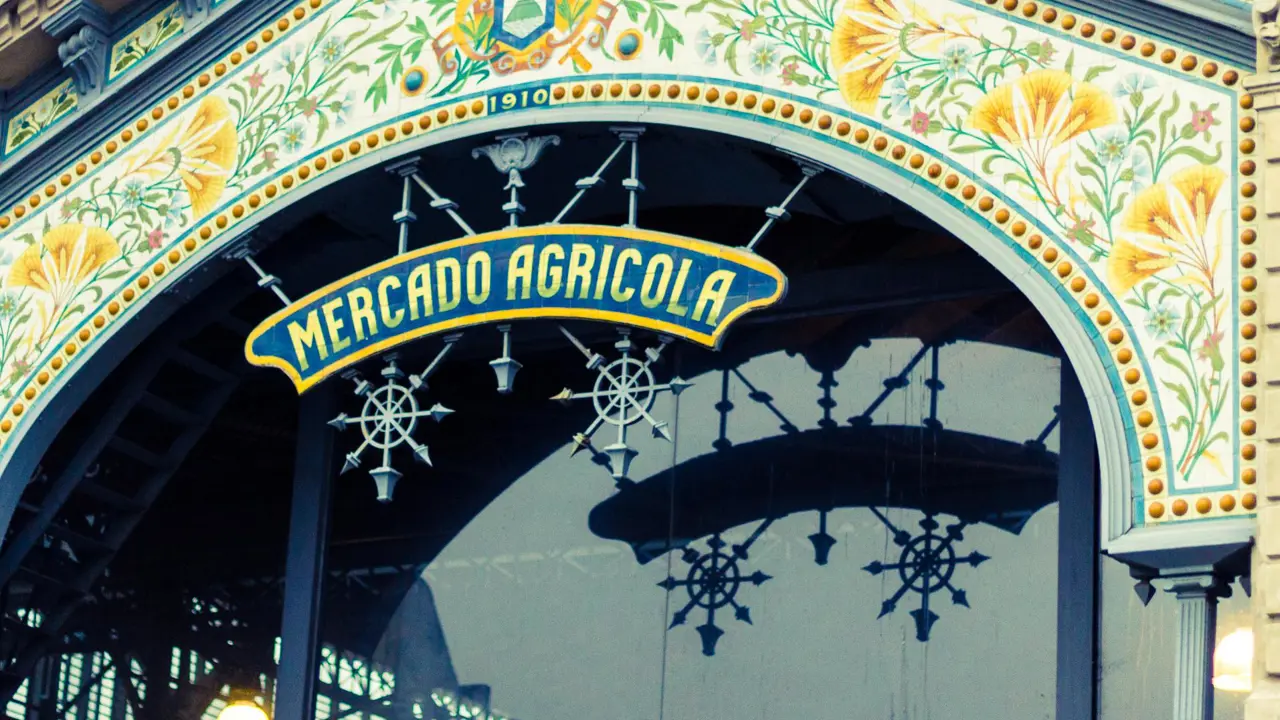 Mercado Agricola, Montevideo