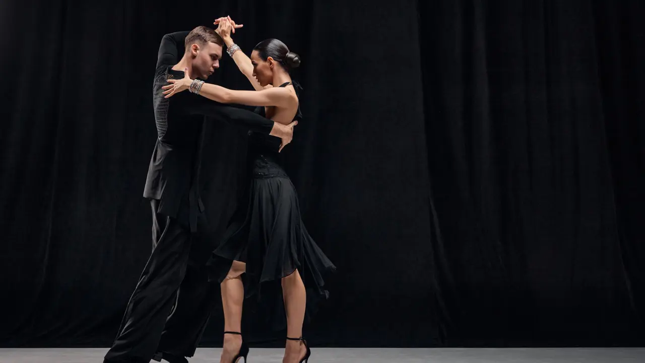 Tango dancers, Buenos Aires