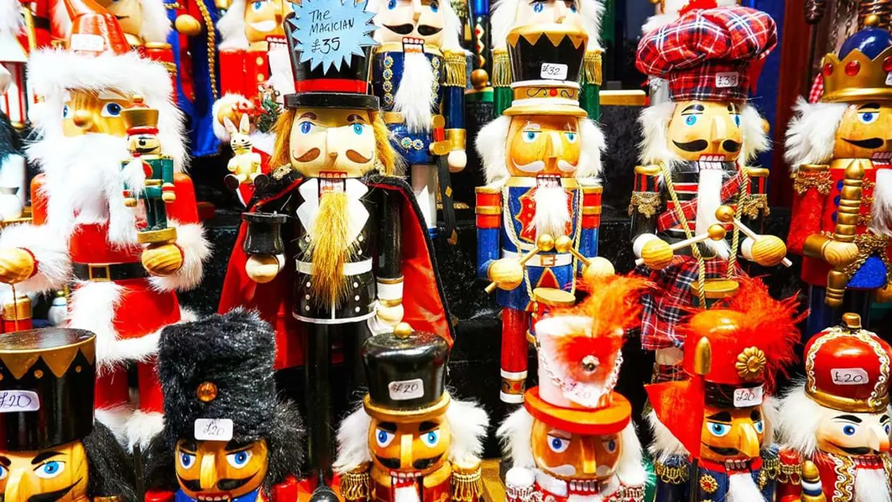 Nutcrackers Edinburgh Xmas Market