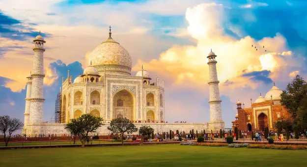 Taj Mahal at sunset, Agra, India