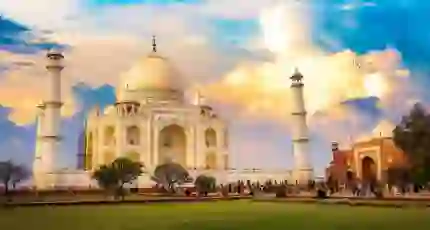 Image of Taj Mahal in the Sunset