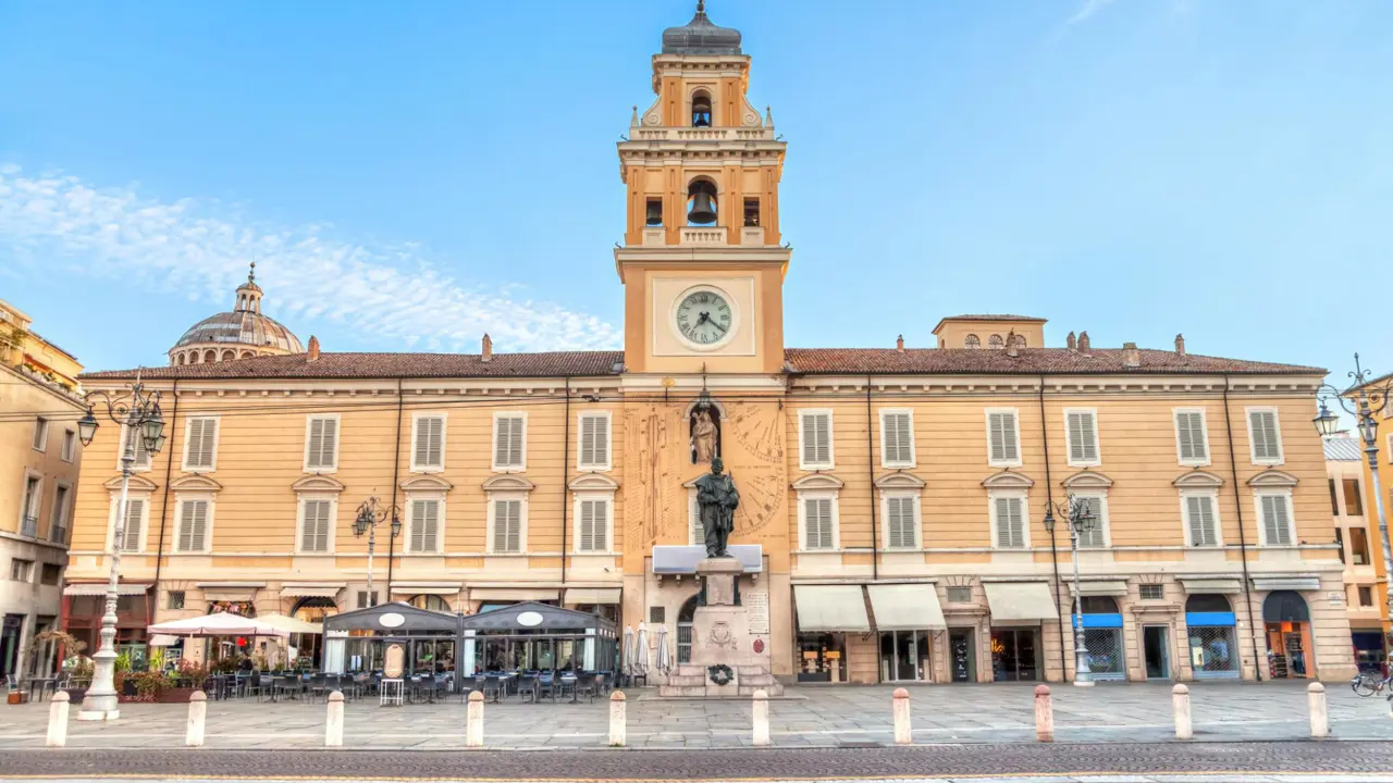 Piazza Giuseppe Garibaldi, Parma, Emilia Romagna, Italy
