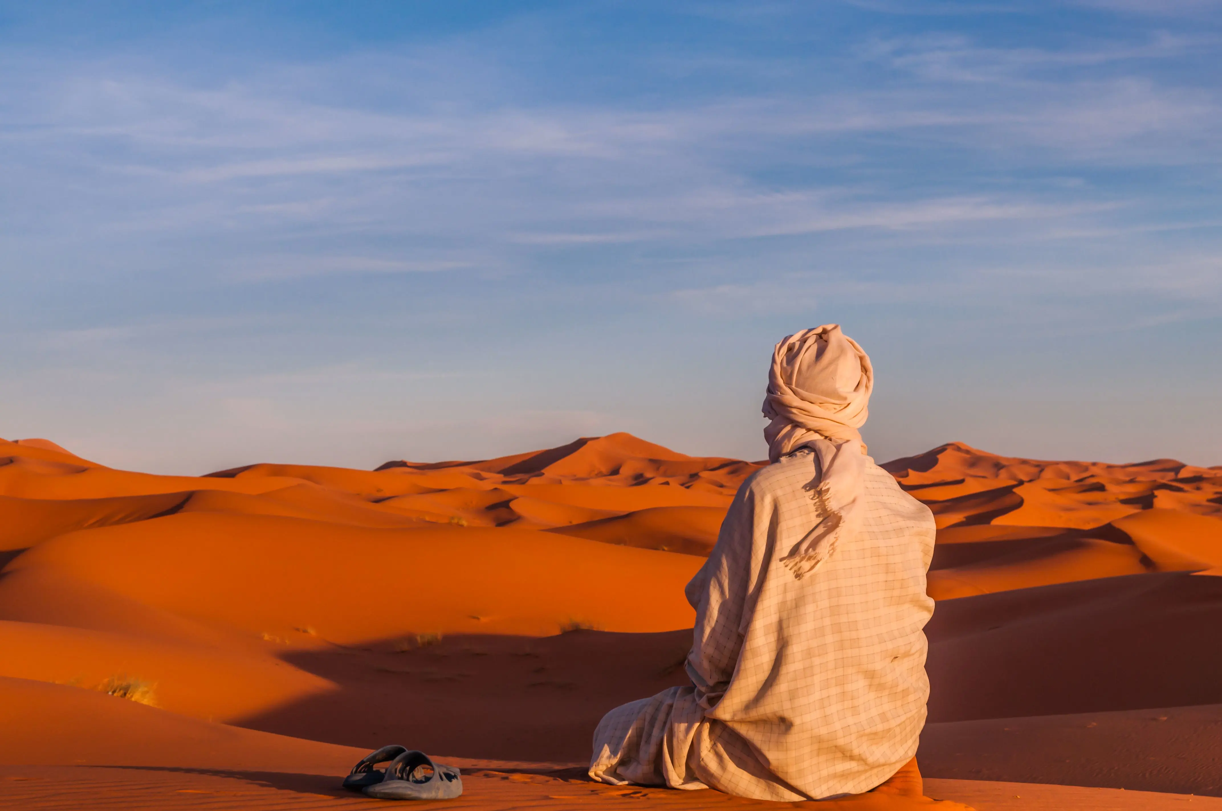 Berber stopping for prayer in the Sahara