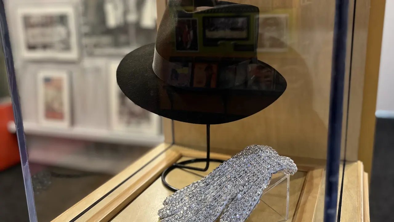 Michael Jackson's hat and glove, Motown Museum