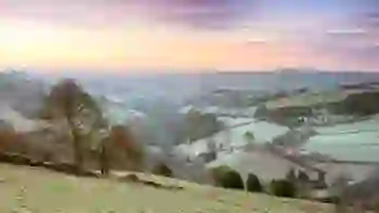 AS 75642080 Yorkshire Dales Winter View